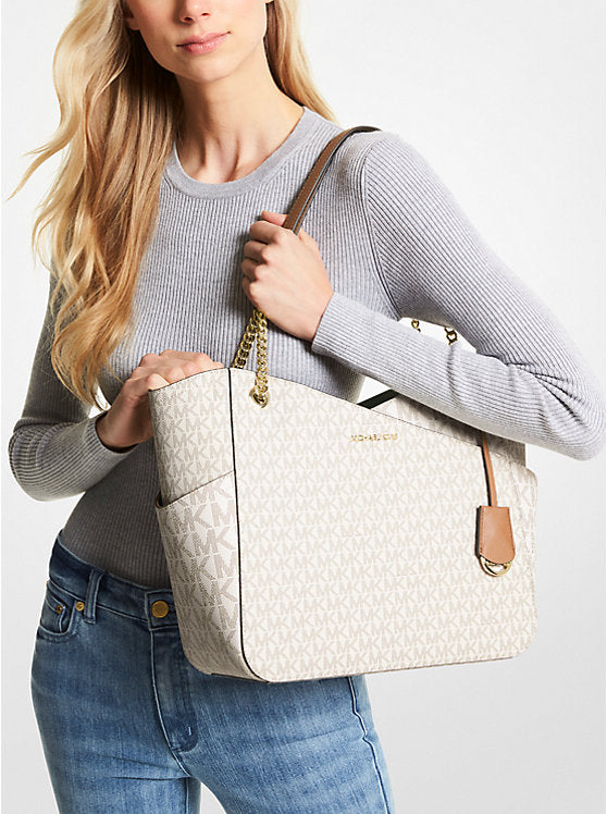 Jet Set Large Logo Shoulder Bag- Vanilla